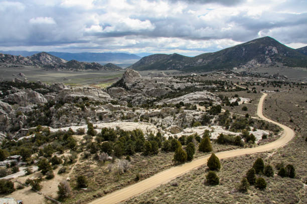 city of rocks national reserve in southern idaho - idaho rock climbing city of rocks mountain imagens e fotografias de stock