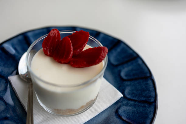 istock Serving cheesecake in the restaurant. Close-up. Top view 1466135762