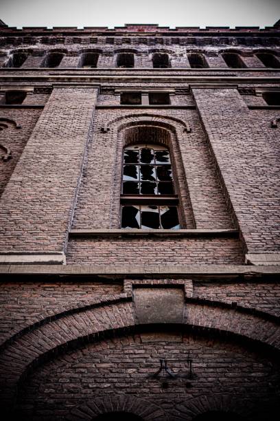 istock An abandoned creepy mineshaft building 1466311943