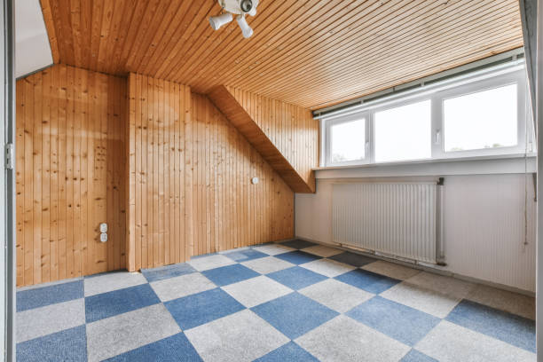 istock Empty laminated room with no furniture - modern interior, new house 1466319399