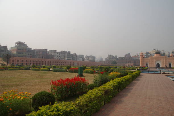 lalbagh fort in dhaka - lalbagh imagens e fotografias de stock