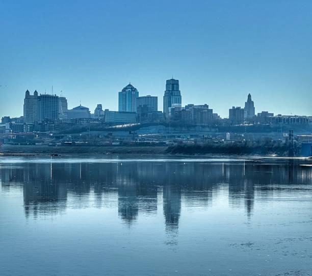 kansas city mo skyline - flowing water ripple day plant zdjęcia i obrazy z banku zdjęć