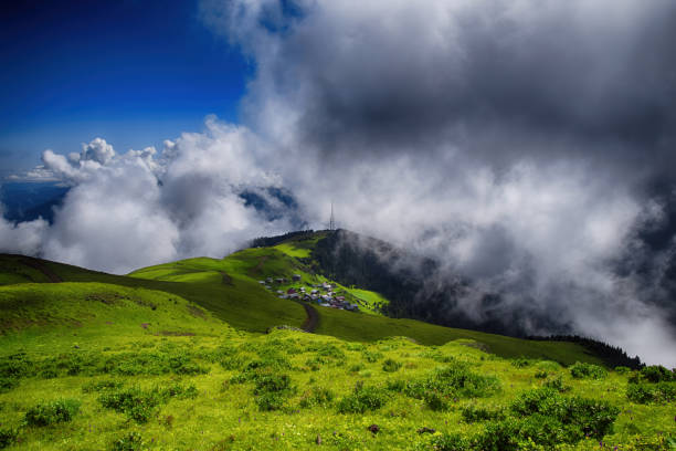 view of a mountain high plateau village named gito - long imagens e fotografias de stock