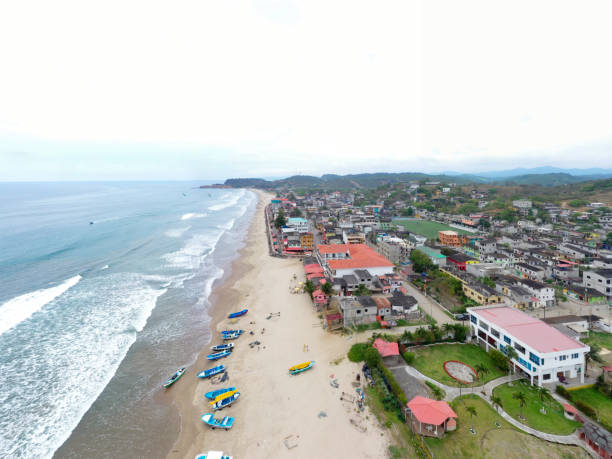 Montanita, Ecuador: 24-12-2022: Aerial view of montanita, a famous tourist destination on the coast of Ecuador, South America Montanita, Ecuador: 24-12-2022: Aerial view of montanita, a tourist destination montanita ecuador stock pictures, royalty-free photos & images