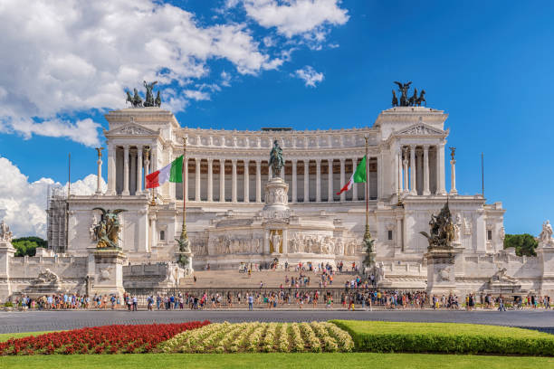 istock Rome Italy city skyline at Piazza Venezia 1466558662