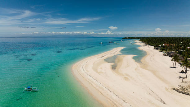 istock Tropical sandy beach and blue sea. Philippines 1466688751