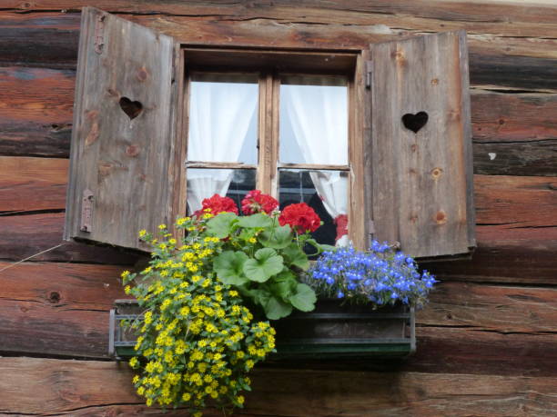 istock impression of Italian village 1466786079