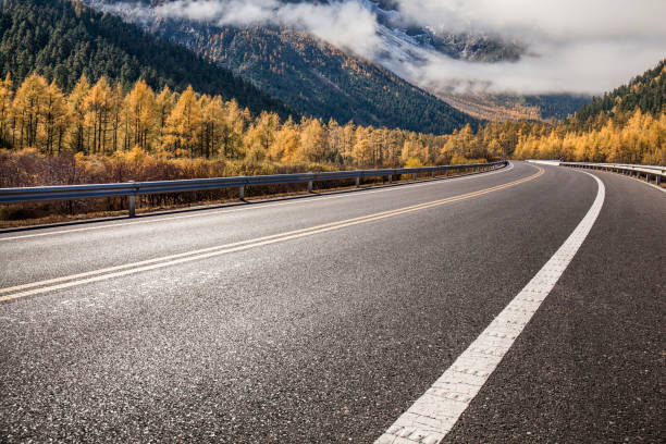 istock Mountain Road in Autumn 1466895750