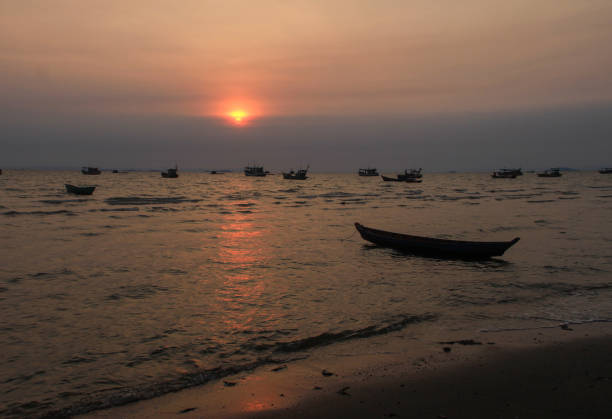 istock Evening in peaceful sea, Kien Giang province 1466912174