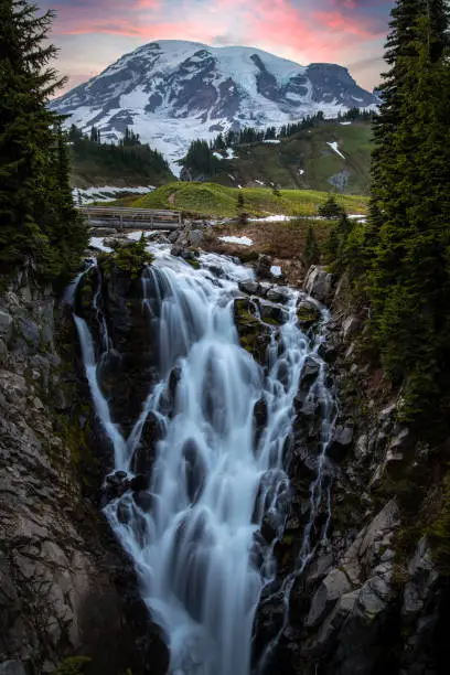 Photo of Vertical shot of the beautiful Myrtle Falls at Mount Rainier, Washington State