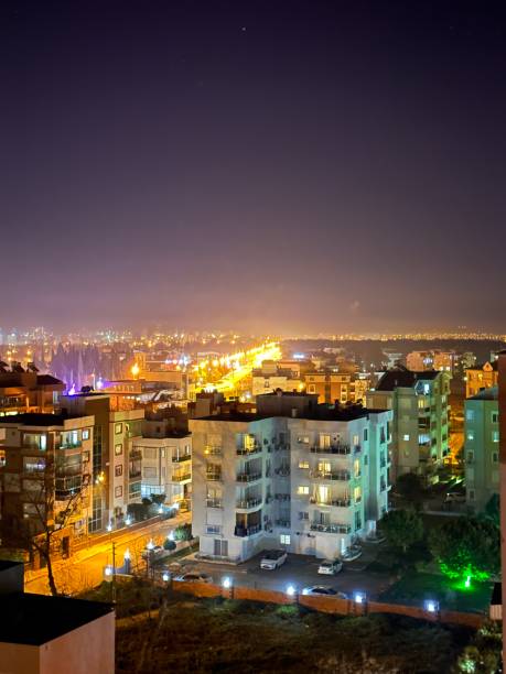 istock City life night 1466958223