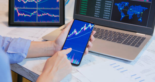 istock Stock market analyst 1466958903