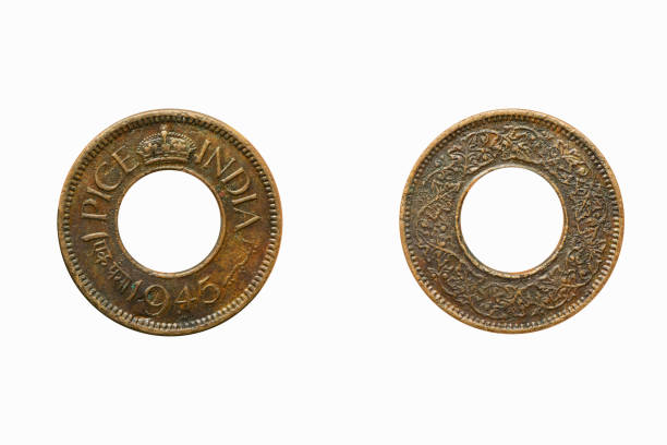 istock 1 paisa 1945 India, front and back 1466967073