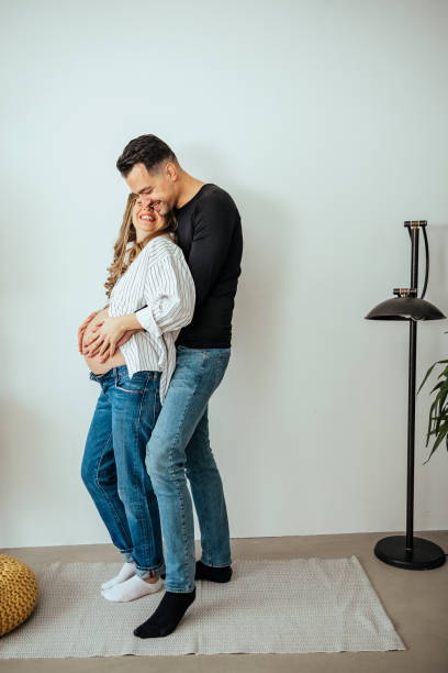 istock Happy pregnant couple 1466981636
