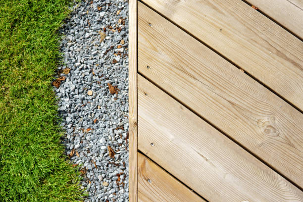 primo piano di una nuova terrazza in legno - beauty in nature bright building exterior close up foto e immagini stock