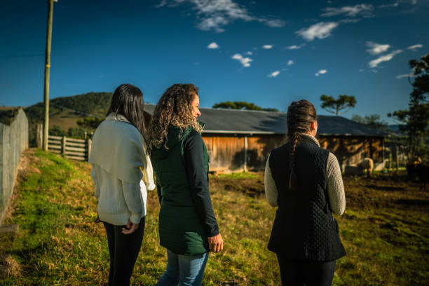 istock female friends in countryside 1467054007