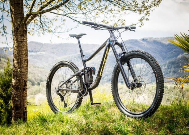 istock Downhill bike 1467056261