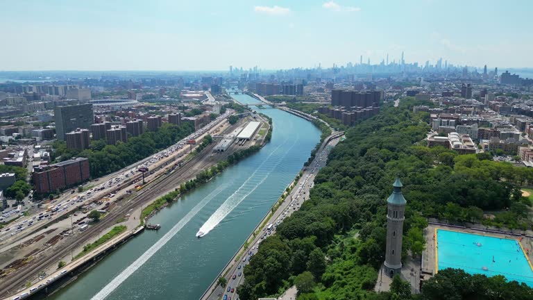 Over the Hudson River to Manhattan