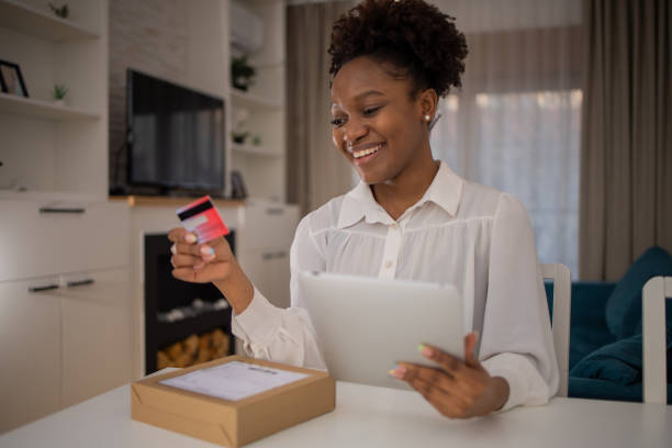 istock Delivery of an online order 1467139935
