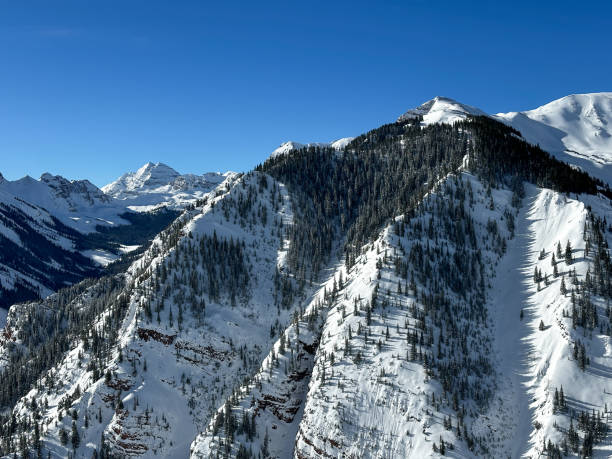 istock Snow covered mountains in Aspen, Colorado 1467162338