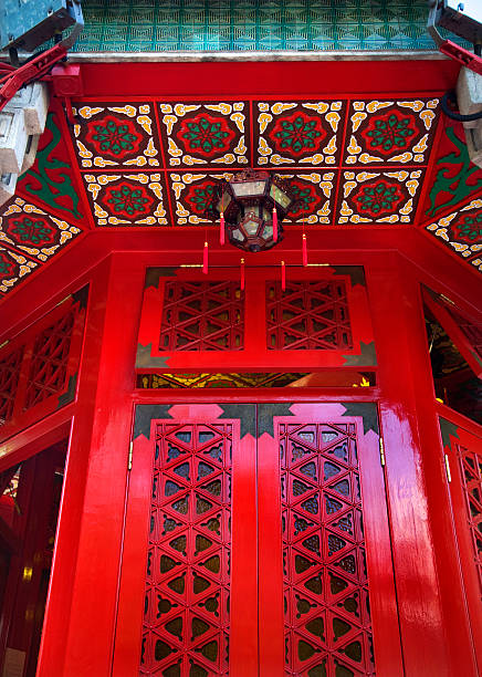 istock Red Window Taoist Temple Hong Kong 146716605