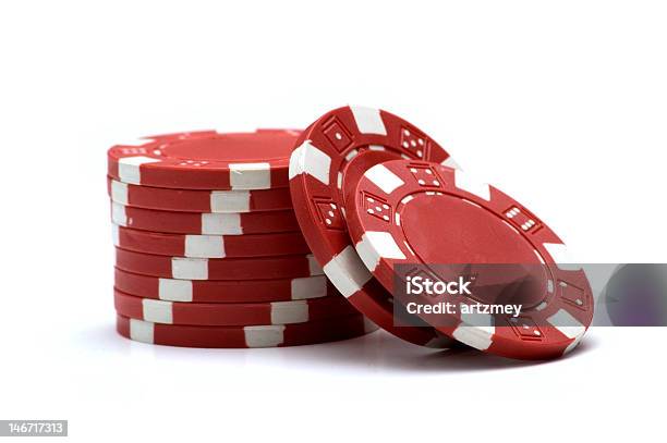 Chips De Poker Vermelho - Fotografias de stock e mais imagens de Ficha de Apostas - Ficha de Apostas, Figura para recortar, Fotografia - Imagem