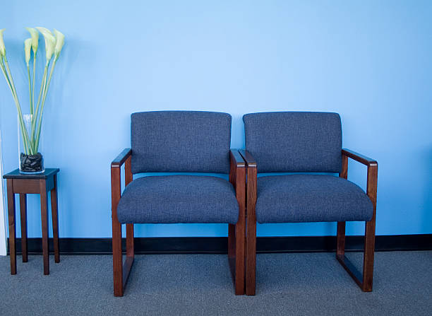 sala de espera - waiting room doctors office empty nobody fotografías e imágenes de stock