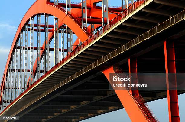 Orange Farbiger Stahlkabel Wohntenbrücke Stockfoto und mehr Bilder von Abstrakt - Abstrakt, Architektonisches Detail, Bauwerk
