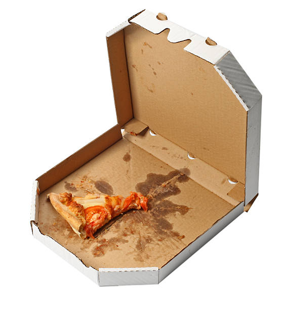 istock leftovers of pizza in a takeaway box 146723713