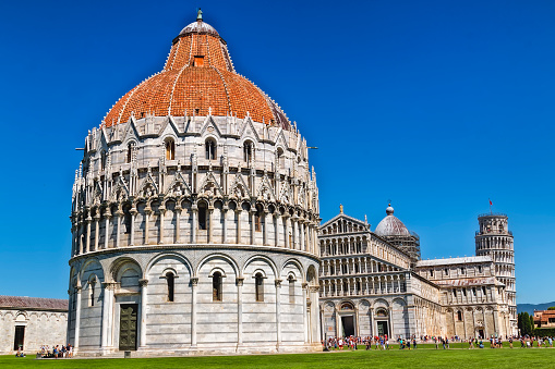 Pisa Cathedral Complex, (Piazza del Duomo) and Leaning Tower of Pisa, outstanding medieval Christian architecture
