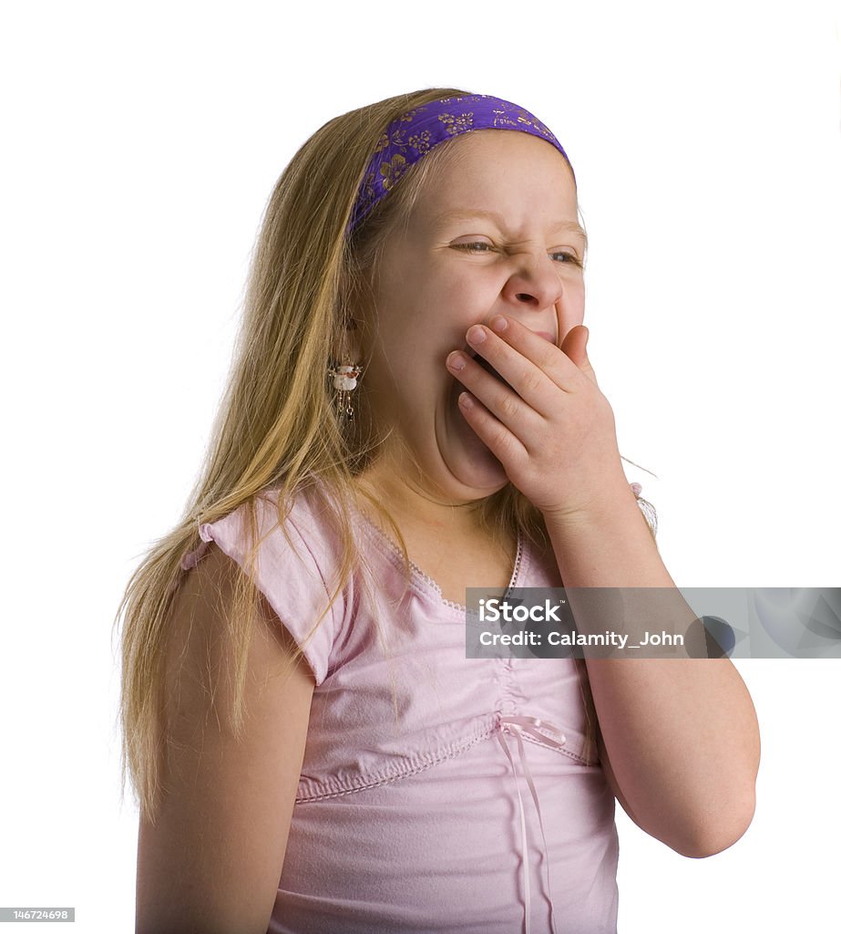 девочки mouth Девушка Зевать — стоковые фотографии и другие картинки Вертикальный -  Вертикальный, Девочки, Зевать - iStock