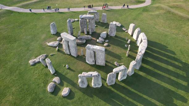 stonehenge - nessun filtro necessario - ancient world foto e immagini stock