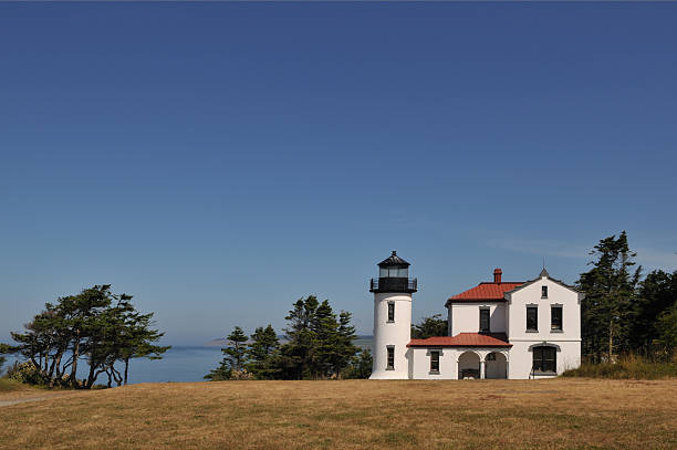istock Admiralty head lighthouse in Fort Casey state park 146728334