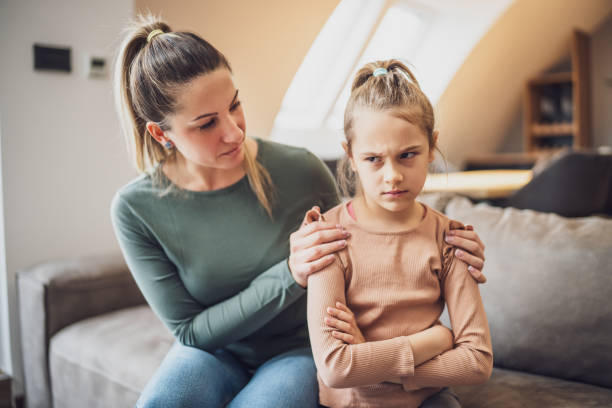 child and parent conflict - anger furious mother adult imagens e fotografias de stock