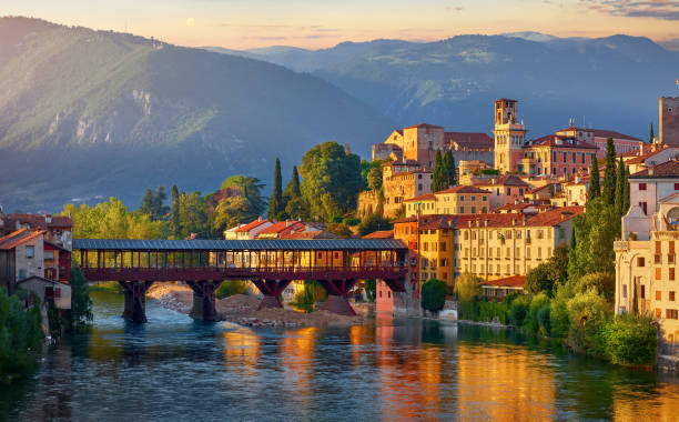 bassano del grappa, veneto, italy. bridge ponte degli alpini - veneto foto e immagini stock