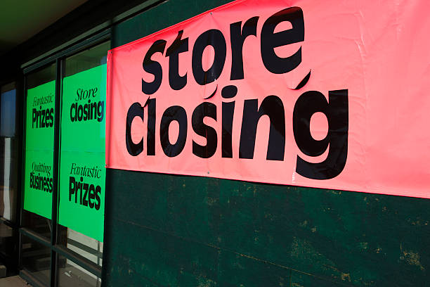store_closing - going out of business fotografías e imágenes de stock