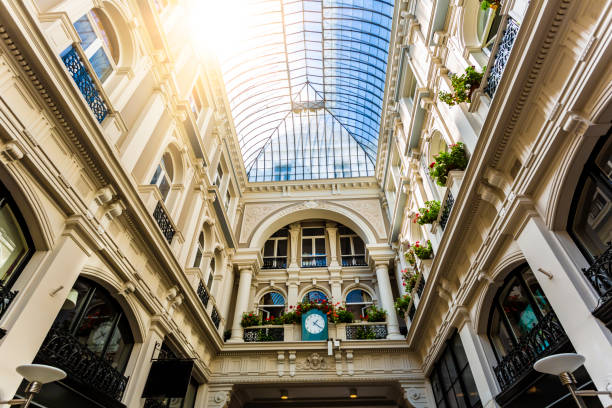 istock Shopping mall 