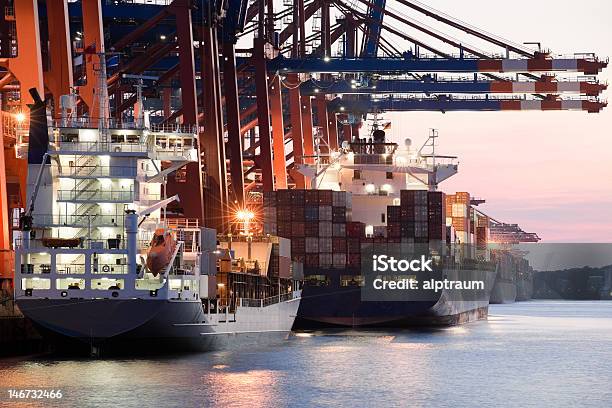 Foto de Navios De Carga No Porto e mais fotos de stock de Hamburgo - Hamburgo, Porto - Distrito, Alemanha