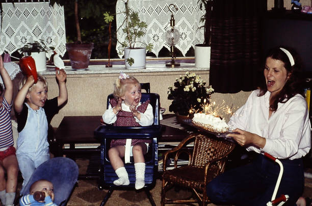 birthday back in the eighties - dutch ethnicity imagens e fotografias de stock