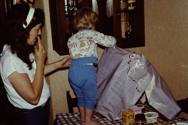 istock Children back in the eighties 1467338401