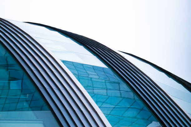 istock Sky and a modern glass building. 1467362803