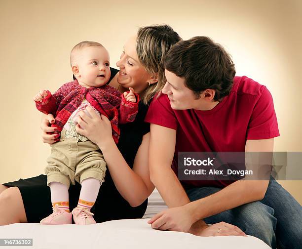 Happy Familia Foto de stock y más banco de imágenes de Amor - Sentimiento - Amor - Sentimiento, Bebé, Cultura rusa