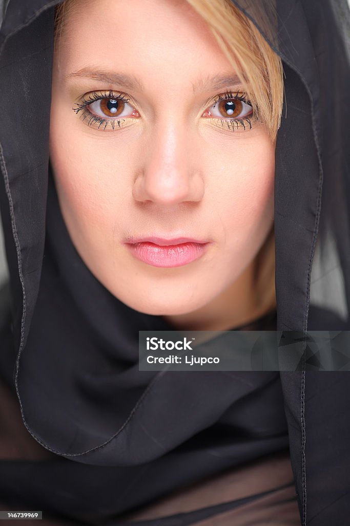 블랙 veiled female - 로열티 프리 개념 스톡 사진