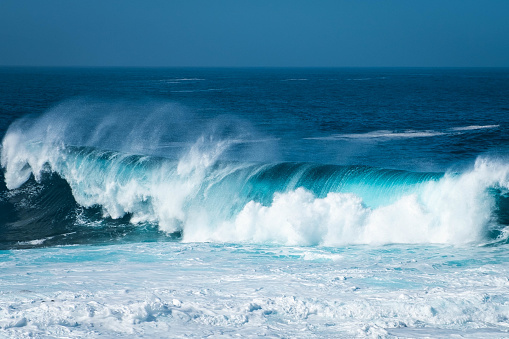 ocean wave, seascape, crashing waves