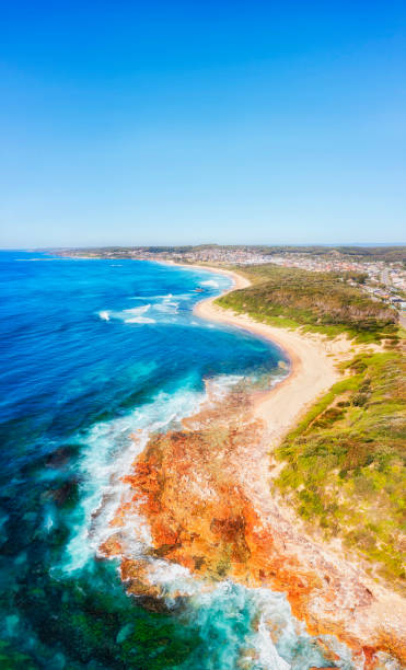istock D Caves beach plateau to sky vert pan 1467414826