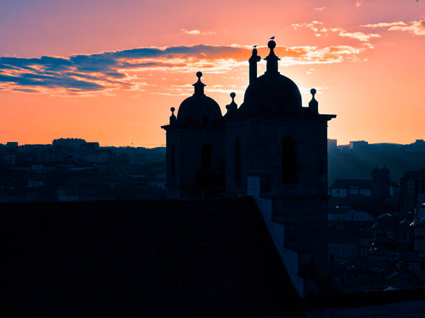 istock Dusk in Porto 1467430385