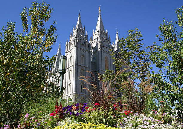 istock Salt Lake Temple 146743057