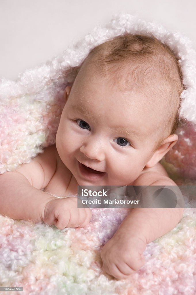 Peek-a-boo»! - Photo de Bébé libre de droits