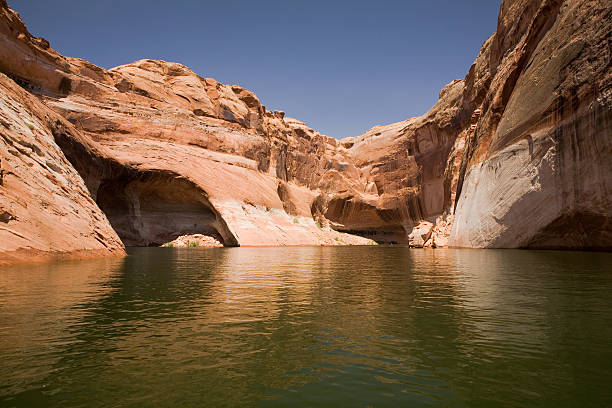 istock Lake Powell and Glen Canyon 146747316