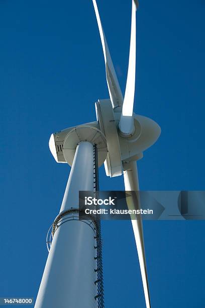 Nahaufnahme Der Windmühle Von Unten Stockfoto und mehr Bilder von Architektur - Architektur, Aufwärmen, Baugewerbe